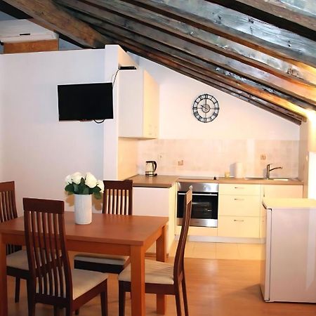 Sunny Rooms And Suites Šibenik Екстериор снимка