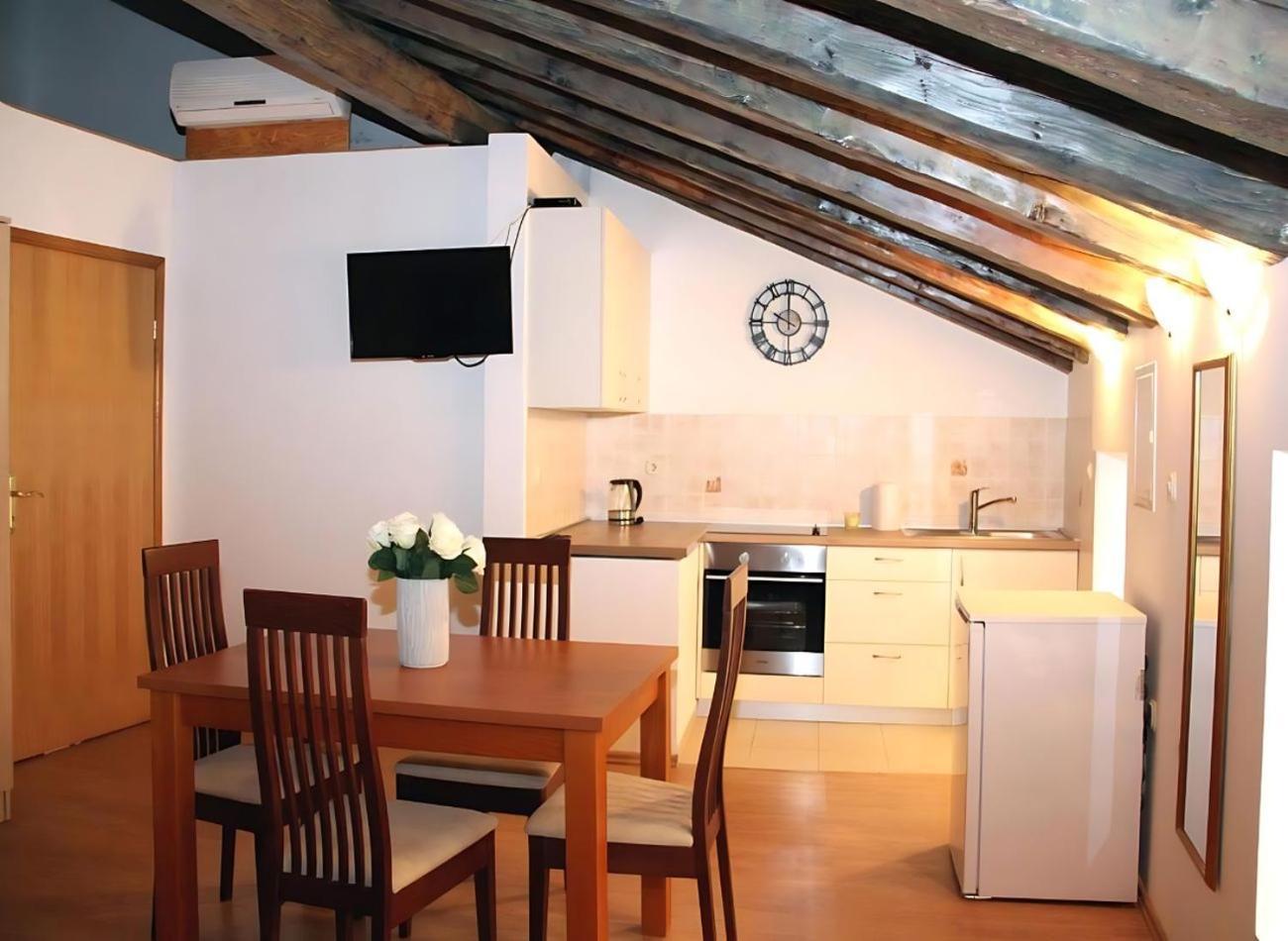 Sunny Rooms And Suites Šibenik Екстериор снимка