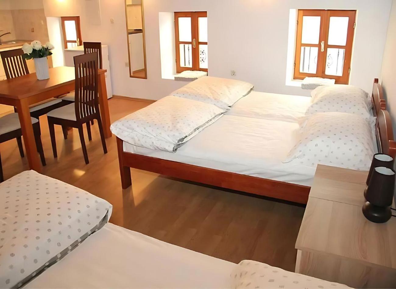 Sunny Rooms And Suites Šibenik Екстериор снимка