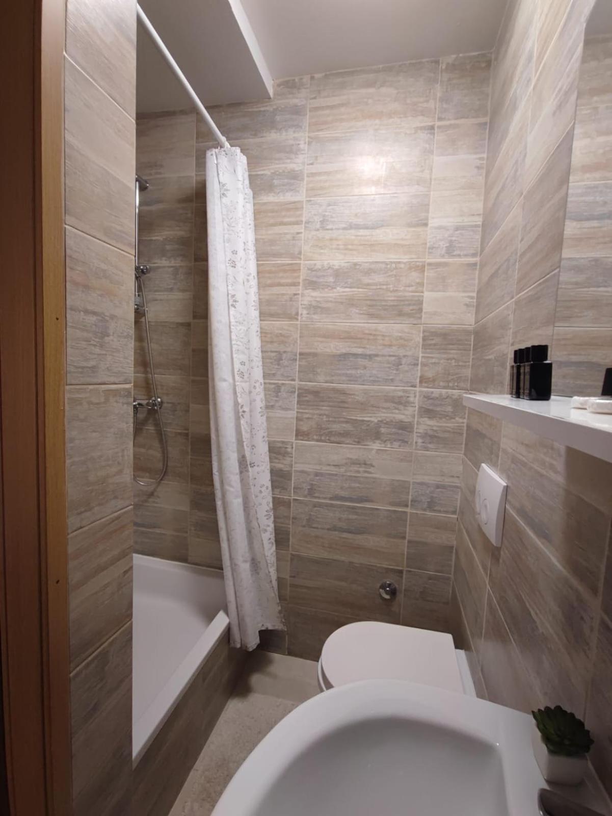 Sunny Rooms And Suites Šibenik Екстериор снимка
